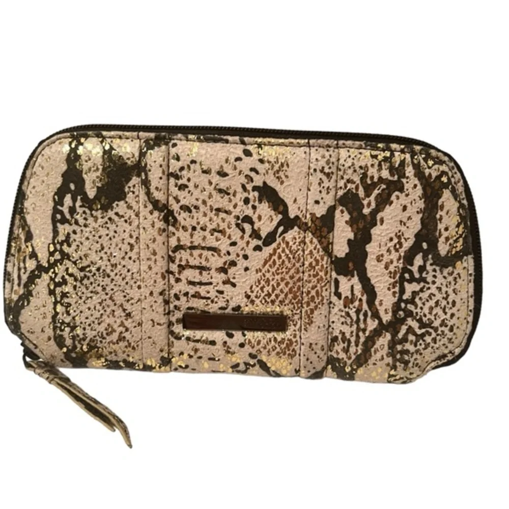 Kenneth Cole Reaction Animal Print Metallic Gold Wallet NWOT